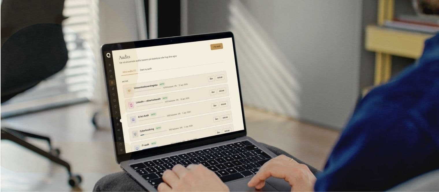 Ejerblik audits og tjeklister vist på laptop