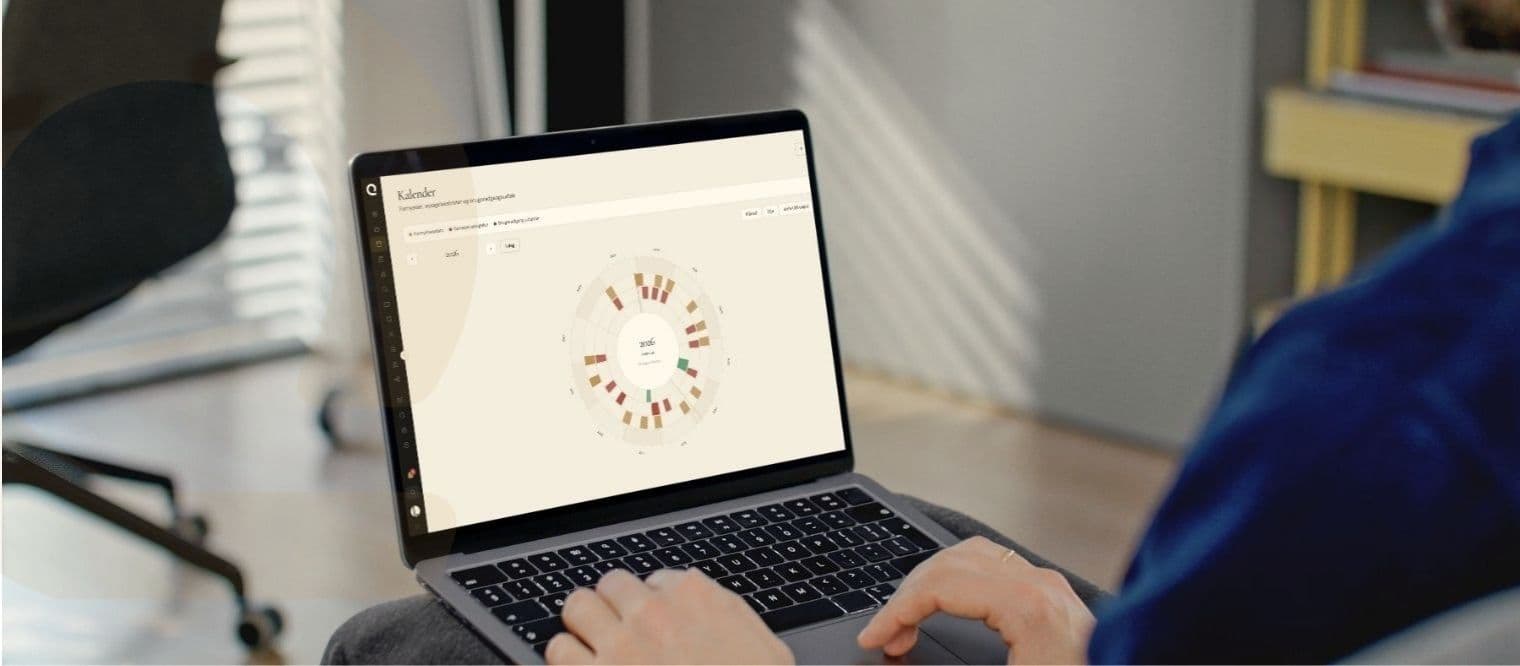 Ejerblik fornyelseskalender vist på laptop